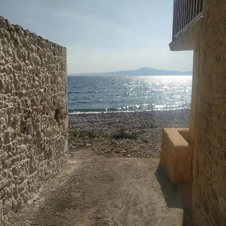 Poulea * Kalamata